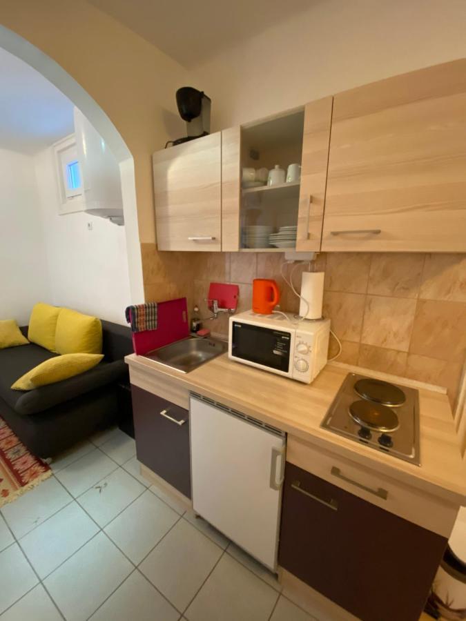 Apartment And Rooms Heart Of The City Budapeste Exterior foto